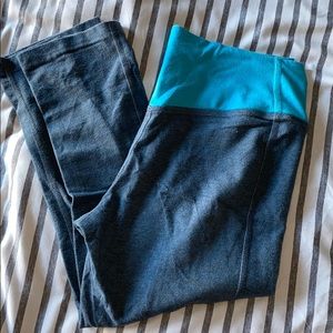 Nike cropped dri-fit cotton leggings